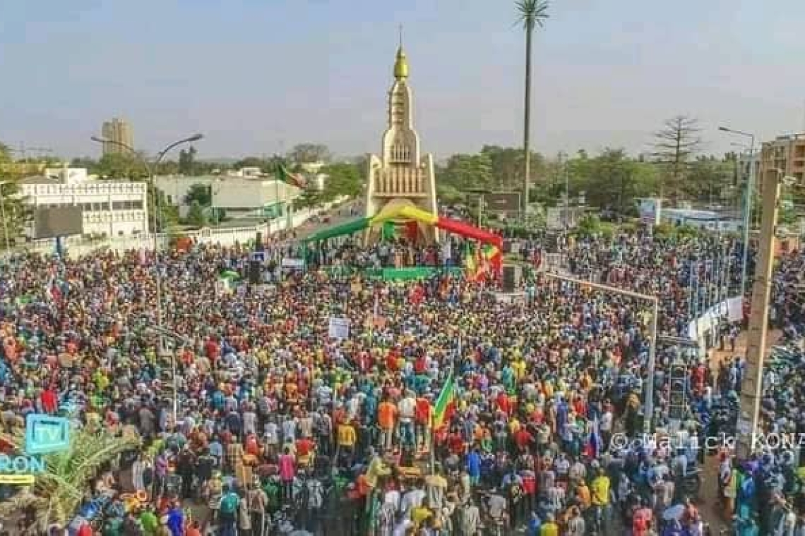 Politique/Mali : après le sommet UA-UE, des manifestations s'en suivent à Bamako